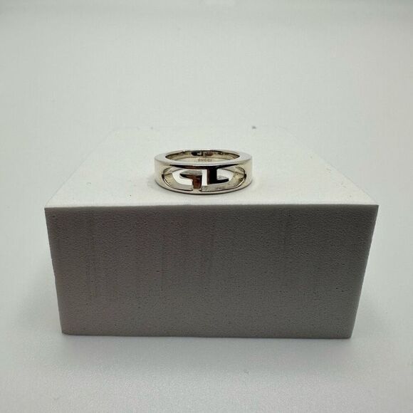Gucci GG Logo Sterling Silver Ring Size 5 - Picture 1 of 6
